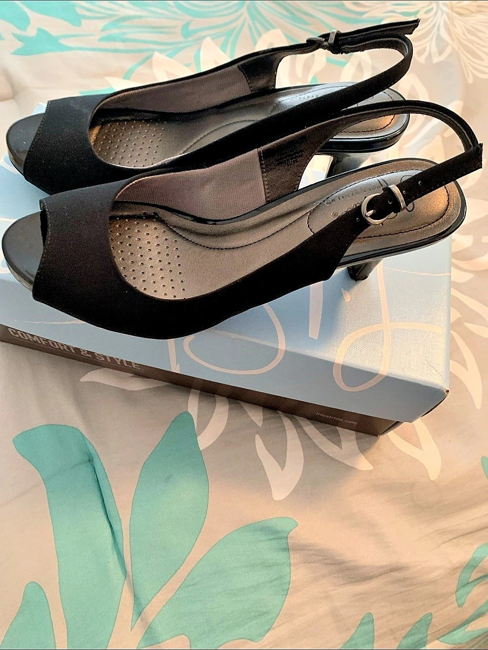 Sole Society Teller Black Heels US 7.5 Like New